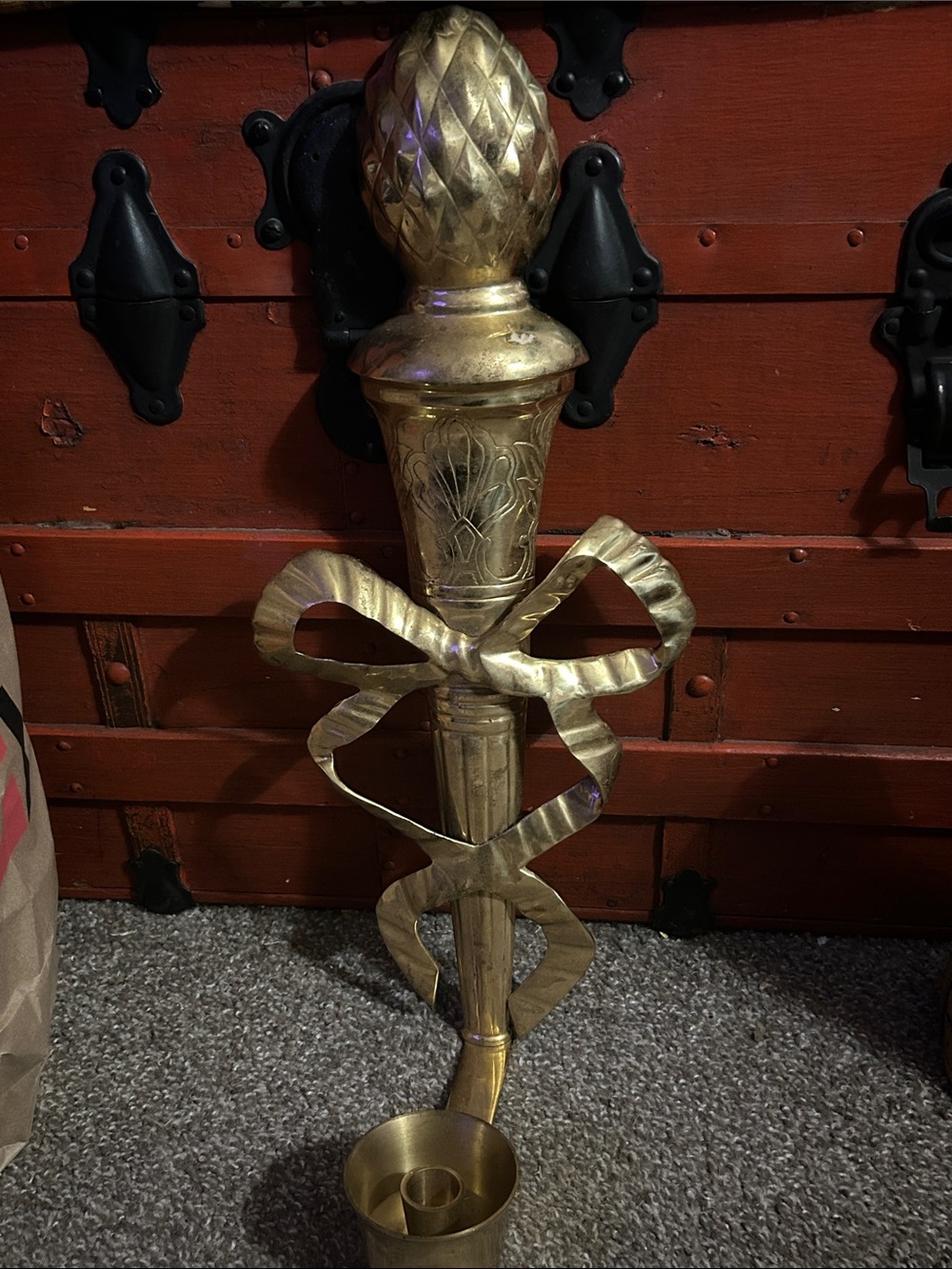Brass Decorative Pineapple Finial Wall Sconce with Ribbon Accent